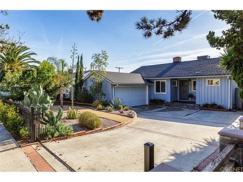 2013 N Kenneth Rd, Burbank, CA 91504 photo 2