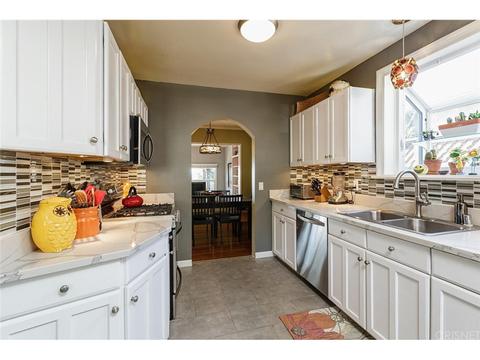 2013 N Kenneth Rd, Burbank, CA 91504 photo 1