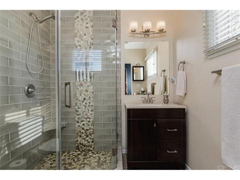2013 N Kenneth Rd, Burbank, CA 91504 photo 14