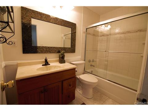 19143 Lull St, Reseda, CA 91335 photo 24
