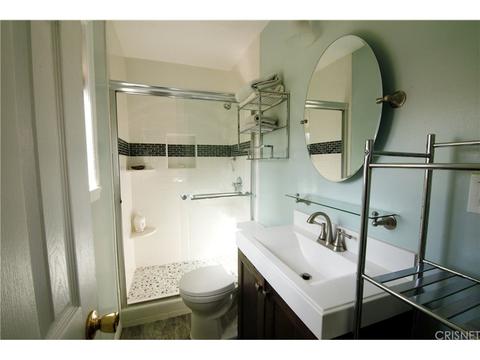 19143 Lull St, Reseda, CA 91335 photo 21