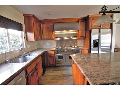 19143 Lull St, Reseda, CA 91335 photo 6