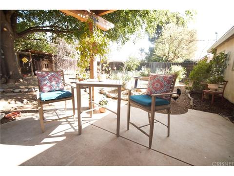 19143 Lull St, Reseda, CA 91335 photo 43