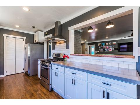 8030 Limerick Ave, Winnetka, CA 91306 photo 17