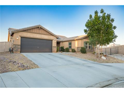 3143 Garnet Ln, Lancaster, CA 93535 photo 2
