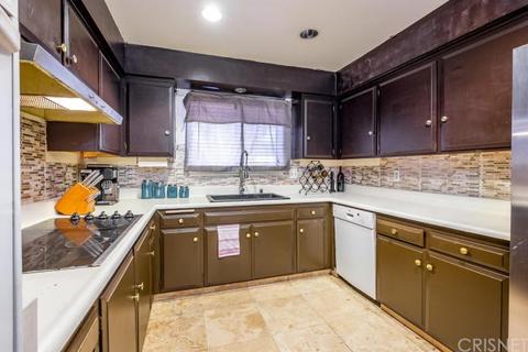 823 E Oldfield St, Lancaster, CA 93535 photo 8