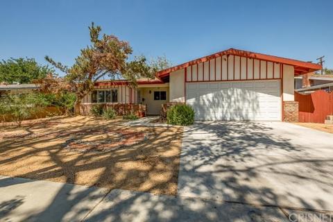 823 E Oldfield St, Lancaster, CA 93535 photo 1