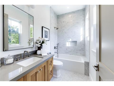 4525 Libbit Ave, Encino, CA 91436 photo 41