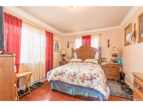 10536 Cayuga Ave, Pacoima, CA 91331 photo 13