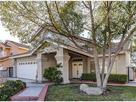 28815 Elm Ct, Santa Clarita, CA 91390 photo 2