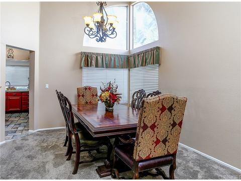 28815 Elm Ct, Santa Clarita, CA 91390 photo 8