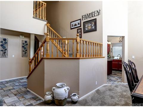 28815 Elm Ct, Santa Clarita, CA 91390 photo 7