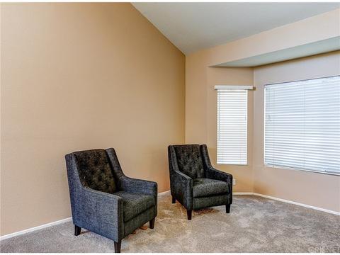 28815 Elm Ct, Santa Clarita, CA 91390 photo 5