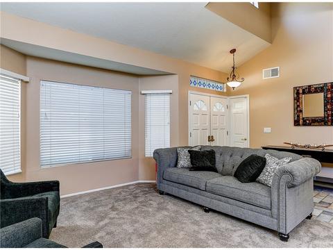 28815 Elm Ct, Santa Clarita, CA 91390 photo 6