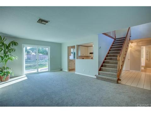 674 Watson Ave, Simi Valley, CA 93065 photo 2