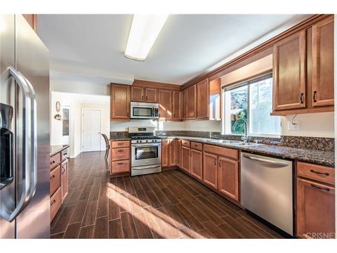 645 Talbert Ave, Simi Valley, CA 93065 photo 9
