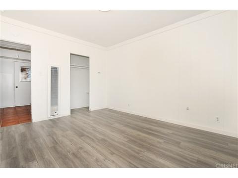 10422 Fernglen Ave, Tujunga, CA 91042 photo 16