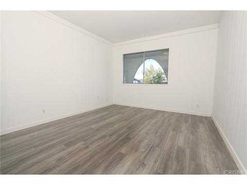 10422 Fernglen Ave, Tujunga, CA 91042 photo 15