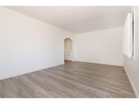 10422 Fernglen Ave, Tujunga, CA 91042 photo 7