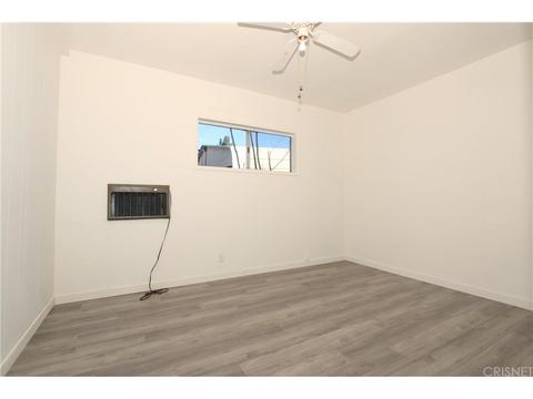 10422 Fernglen Ave, Tujunga, CA 91042 photo 12