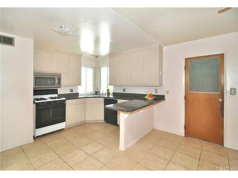 2950 Rosette St, Simi Valley, CA 93065 photo 9