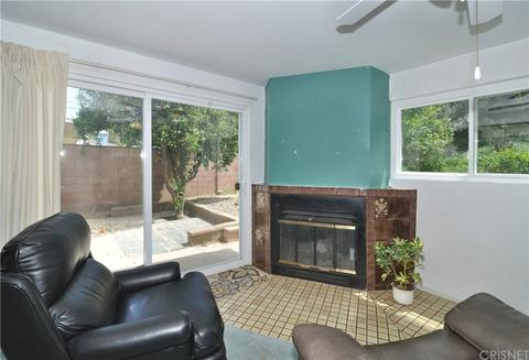 2950 Rosette St, Simi Valley, CA 93065 photo 4