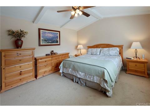28466 Jerry Pl, Saugus, CA 91350 photo 15