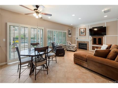 28466 Jerry Pl, Saugus, CA 91350 photo 8