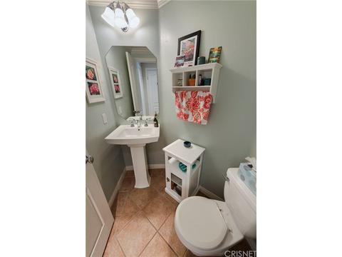 28466 Jerry Pl, Saugus, CA 91350 photo 14