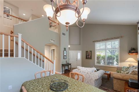 28466 Jerry Pl, Saugus, CA 91350 photo 6