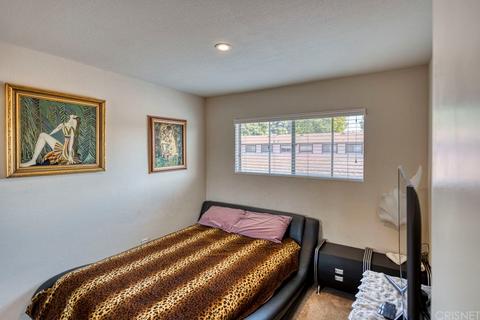 7540 Corbin Ave #6, Reseda, CA 91335 photo 10