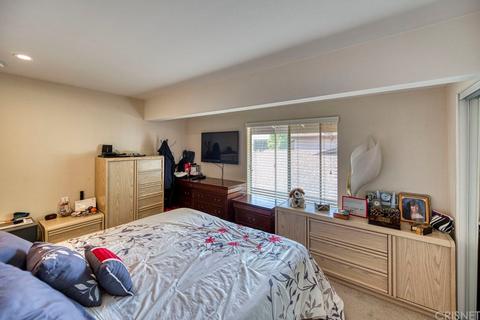 7540 Corbin Ave #6, Reseda, CA 91335 photo 11