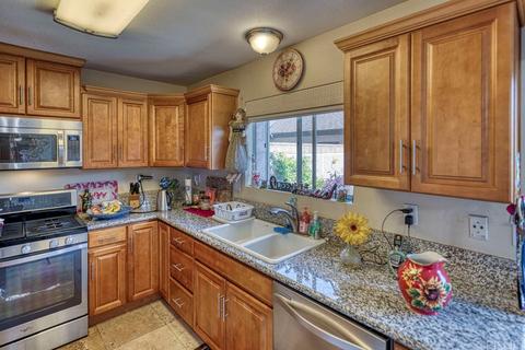 7540 Corbin Ave #6, Reseda, CA 91335 photo 7