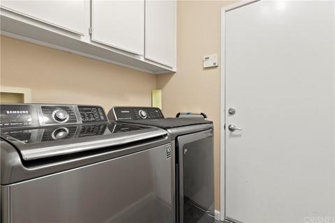 28364 Rodgers Dr, Saugus, CA 91350 photo 15