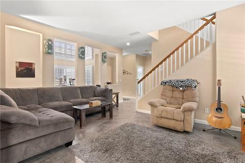 28364 Rodgers Dr, Saugus, CA 91350 photo 25