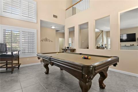 28364 Rodgers Dr, Saugus, CA 91350 photo 18