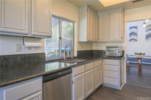 28341 Rodgers Dr, Saugus, CA 91350 photo 13