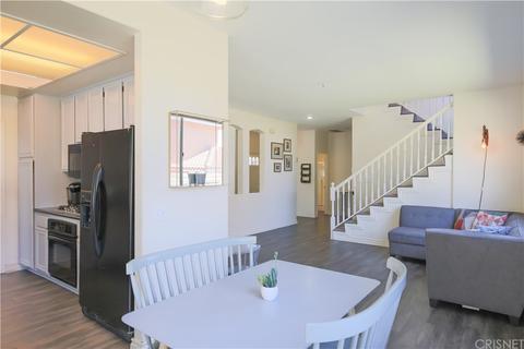 28341 Rodgers Dr, Saugus, CA 91350 photo 10