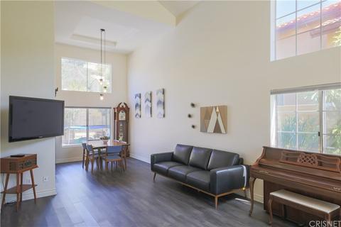 28341 Rodgers Dr, Saugus, CA 91350 photo 4