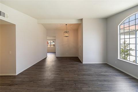 43909 11th St, Lancaster, CA 93535 photo 5