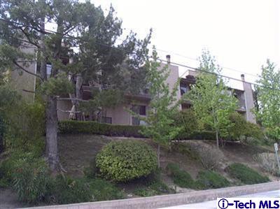1881 Alpha Rd #18, Glendale, CA 91208 photo 1
