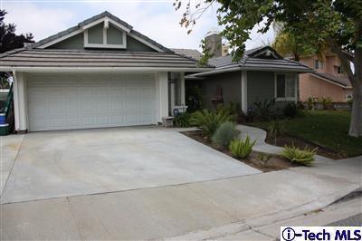28727 Persimmon Ln, Santa Clarita, CA 91390 photo 1