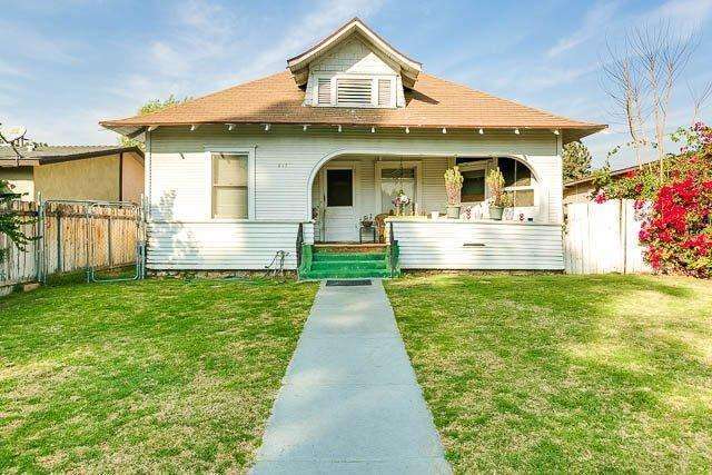 207 E Walnut Ave, Monrovia, CA 91016 photo 1