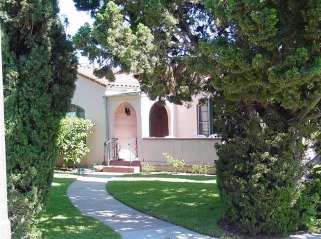 1668 Beverly Dr, Pasadena, CA 91104 photo 1