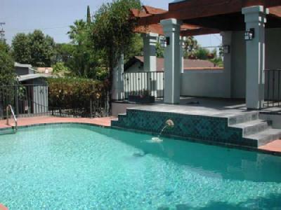 930 E Poppyfields Dr, Altadena, CA 91001 photo 1