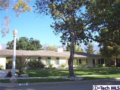 2215 Lambert Dr, Pasadena, CA 91107 photo 1