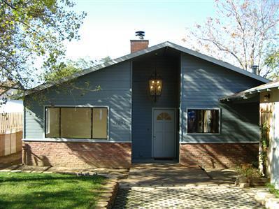 11045 Eldora Pl, Sunland, CA 91040 photo 1