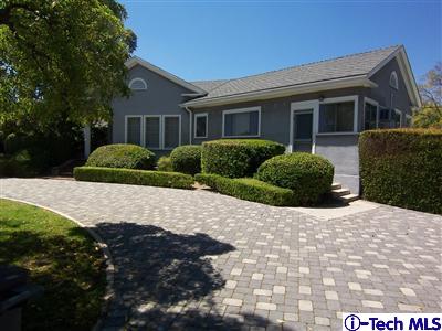 2011 E Woodlyn Rd, Pasadena, CA 91104 photo 1