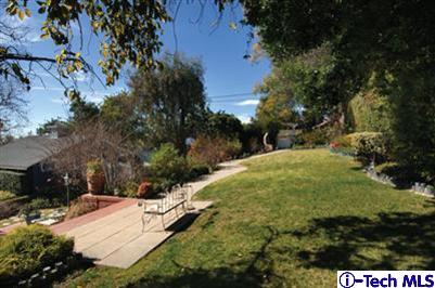 1876 Country Ln, Pasadena, CA 91107 photo 1