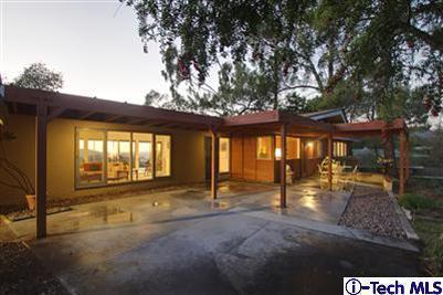 1658 Kaweah Dr, Pasadena, CA 91105 photo 1